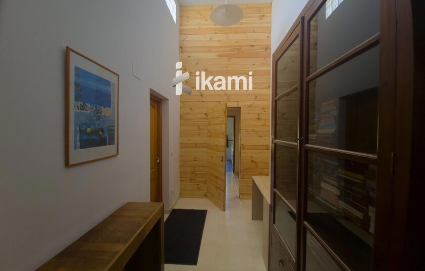 Propiedad con vistas abiertas para reformar a tu gusto o edificar