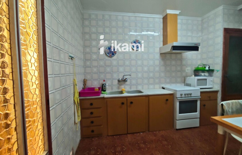 2 CASAS COLINDANTES TOTAL 291 MTS. PARCELA DE 948 MTS URBANO
