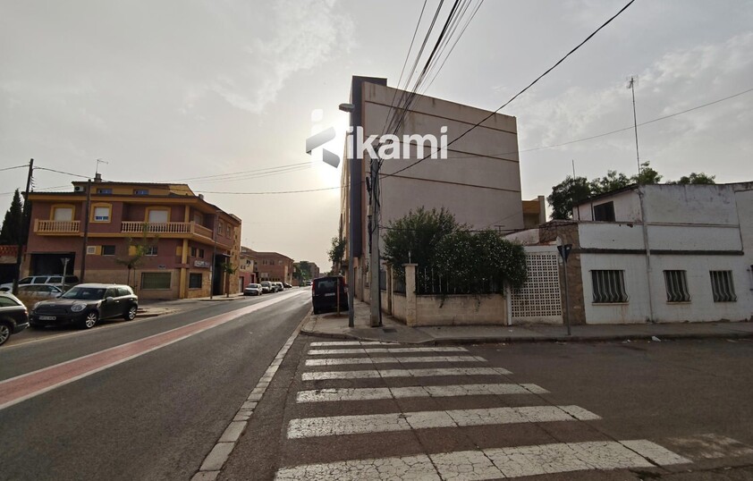 2 CASAS COLINDANTES TOTAL 291 MTS. PARCELA DE 948 MTS URBANO