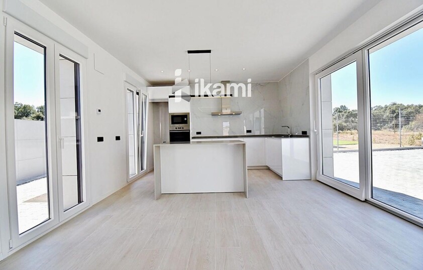 Vivienda independiente de nueva construcción con máxima eficiencia energética en Medina Azahara