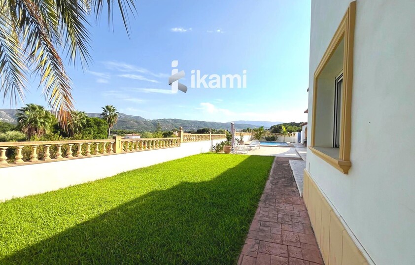 Fantástico chalet en venta en Beniarbeig