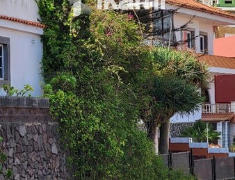 EXRAORDINARIO CHALET 380 + 433 PARCELA CON VISTAS A LA CIUDAD