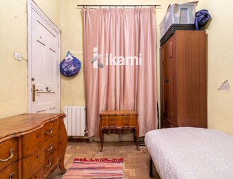 Piso en venta en el distrito de Moncloa, en el barrio de Argüelles