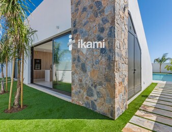 Exclusivo Chalet Independiente en Los Alcázares, junto a Serena Golf