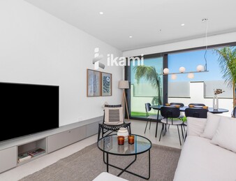 Exclusivo Chalet Independiente en Los Alcázares, junto a Serena Golf