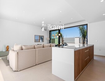 Exclusivo Chalet Independiente en Los Alcázares, junto a Serena Golf