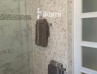 Casa de una planta con vistas increíbles al mar y la montaña