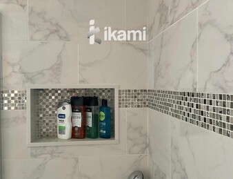 Casa de una planta con vistas increíbles al mar y la montaña