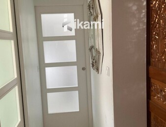 Casa de una planta con vistas increíbles al mar y la montaña