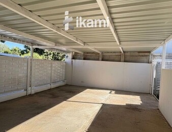 Casa de una planta con vistas increíbles al mar y la montaña