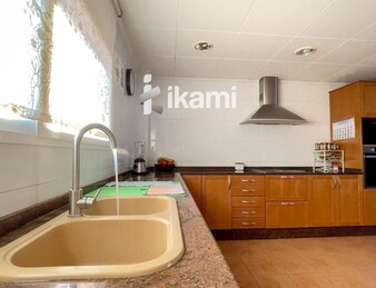 EXCLUSIVO CHALET EN NAQUERA CON INCREIBLES VISTAS Y PISCINA