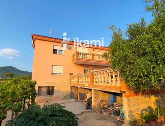 EXCLUSIVO CHALET EN NAQUERA CON INCREIBLES VISTAS Y PISCINA