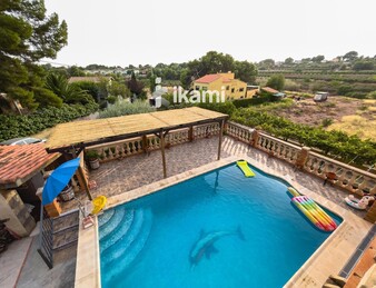 EXCLUSIVO CHALET EN NAQUERA CON INCREIBLES VISTAS Y PISCINA