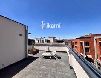 Oficina en alquiler con terraza