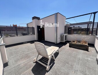 Oficina en alquiler con terraza