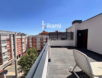 Oficina en alquiler con terraza