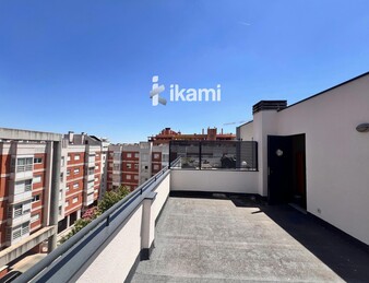 Oficina en alquiler con terraza