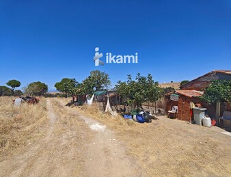 Casa de 180m2 en finca agrícola de de 5.6 HA. en Calypo, Toledo