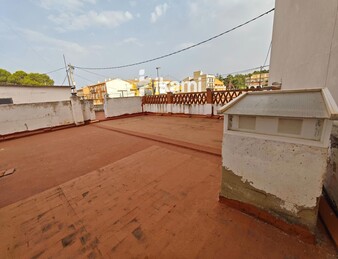 2 CASAS COLINDANTES TOTAL 291 MTS. PARCELA DE 948 MTS URBANO
