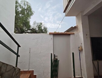 2 CASAS COLINDANTES TOTAL 291 MTS. PARCELA DE 948 MTS URBANO