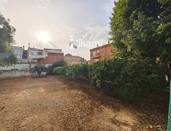 2 CASAS COLINDANTES TOTAL 291 MTS. PARCELA DE 948 MTS URBANO