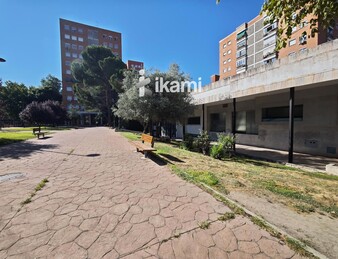 EDIFICIO 2472 MTS USO COMERCIAL + RESTAURANTE