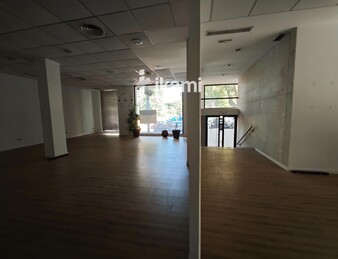 EDIFICIO 2472 MTS USO COMERCIAL + RESTAURANTE