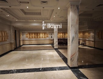 EDIFICIO 2472 MTS USO COMERCIAL + RESTAURANTE