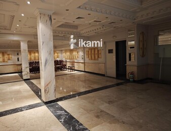 EDIFICIO 2472 MTS USO COMERCIAL + RESTAURANTE