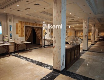 EDIFICIO 2472 MTS USO COMERCIAL + RESTAURANTE