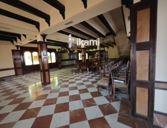 EDIFICIO 2472 MTS USO COMERCIAL + RESTAURANTE