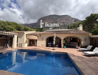 Casa de una planta en el Montgo Sur de Javea