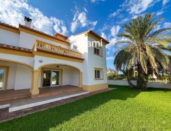 Fantástico chalet en venta en Beniarbeig