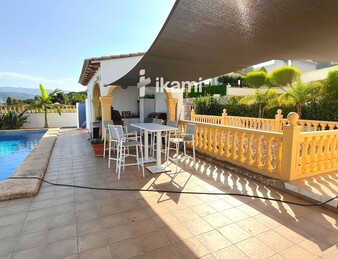 Fantástico chalet en venta en Beniarbeig