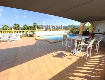 Fantástico chalet en venta en Beniarbeig