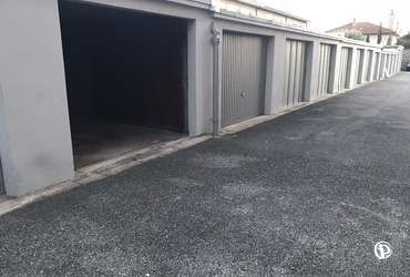 Garage - 150m² Bourg les valence - 26500