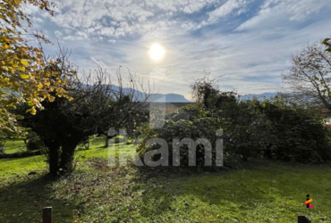 Terrain à Batir - 1105m² Coublevie - 38500