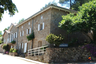 Maison - 160m² St etienne de serre - 07190