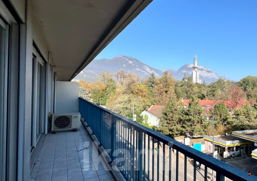 97 m2 apartment with Balcony and Exceptional View in Grenoble. – Grenoble