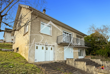 Maison - 141m² Paron - 89100