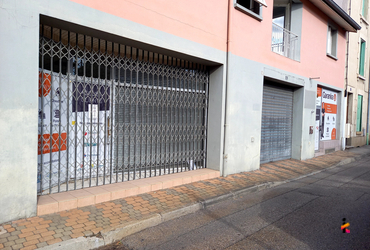 Garage - 220m² Romans sur isere - 26100
