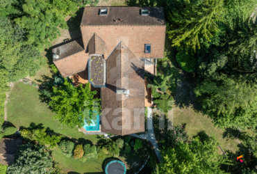 Maison - 236m² Corenc - 38700